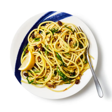 Sicilian Pasta con le Sarde (Pasta with Sardines, Raisins, and Pine Nuts)